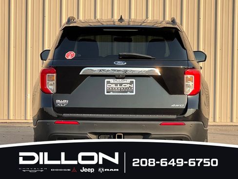 Used 2022 Ford Explorer XLT w/ Class IV Trailer Tow Package AWD/4WD image 8