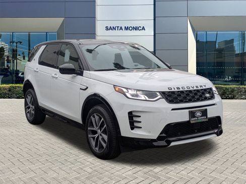 Used 2024 Land Rover Discovery Sport Dynamic SE image 4