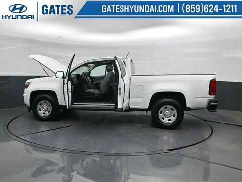 Used 2018 Chevrolet Colorado W/T w/ WT Convenience Package RWD image 48