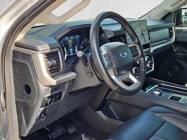 Used 2024 Ford Expedition XLT RWD image 10