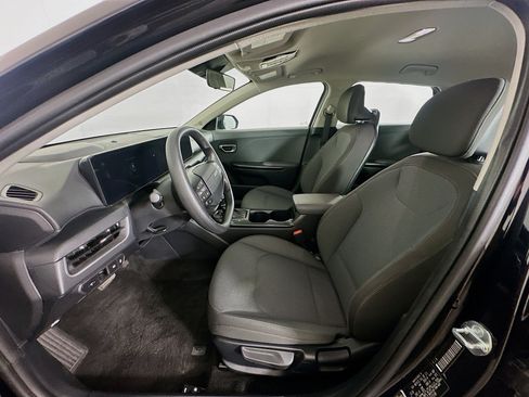 Used 2025 Kia K4 FWD image 13