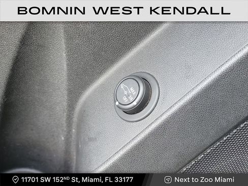 Used 2020 Chevrolet Equinox LT image 30