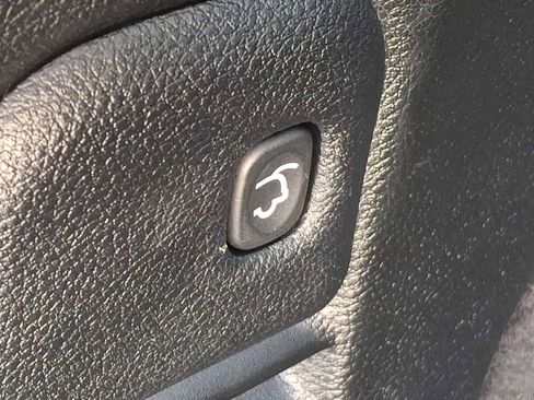 Used 2019 Jeep Grand Cherokee Overland image 30