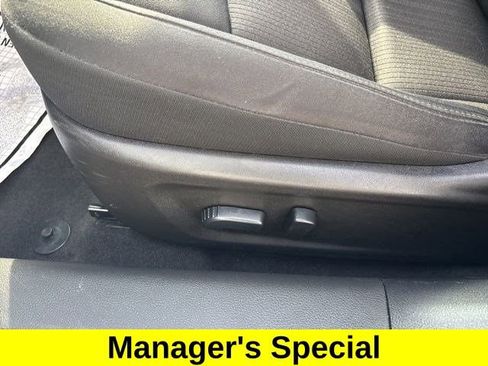 Used 2024 Nissan Altima 2.5 SV image 12