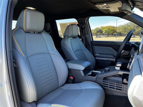 Used 2024 Toyota Tacoma Trailhunter image 25