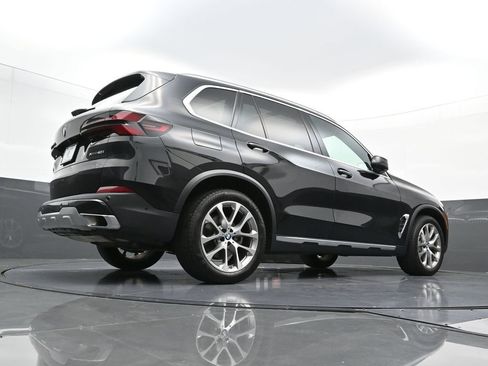 Used 2024 BMW X5 xDrive40i w/ Premium Package AWD/4WD image 28