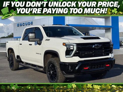 New 2026 Chevrolet Silverado 3500 LT w/ Trail Boss Package image 1