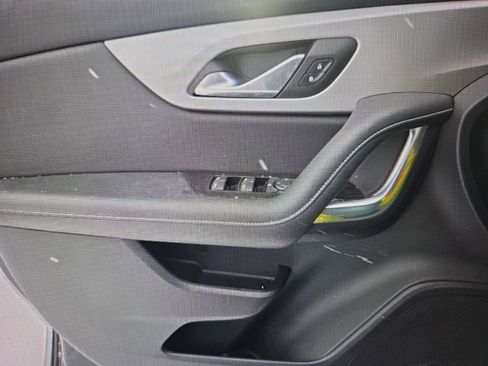 Used 2023 Chevrolet Blazer LT image 14