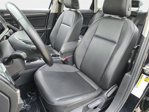 Used 2019 Volkswagen Jetta SEL image 19