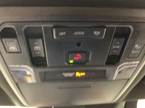 Used 2022 Toyota Tundra 1794 Edition image 19