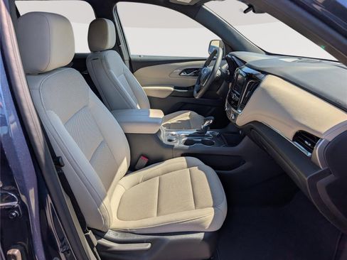 Used 2023 Chevrolet Traverse LS AWD/4WD image 11