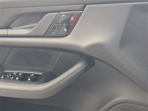 Used 2021 Porsche Taycan 4S image 24