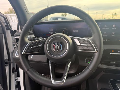 Used 2025 Buick Enclave Preferred image 13