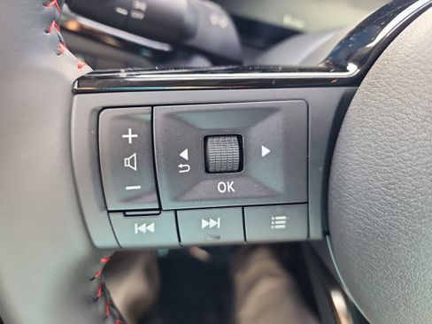 New 2026 Nissan Kicks SR w/ Cold Weather Package image 18