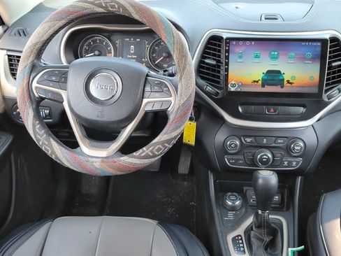 Used 2014 Jeep Cherokee Latitude w/ Trailer Tow Group AWD/4WD image 9