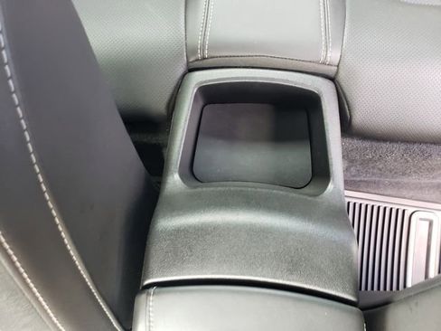 Used 2018 Chevrolet Camaro SS w/ LPO RS/SS Interior Package image 18