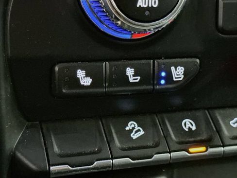 Used 2019 GMC Sierra 1500 AT4 w/ AT4 Preferred Package AWD/4WD image 21