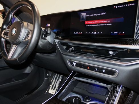 Used 2024 BMW X7 M60i image 69