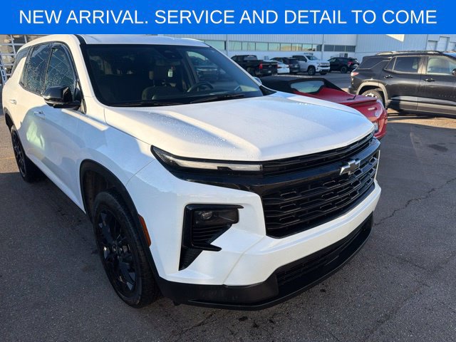 Certified 2024 Chevrolet Traverse LS w/ Midnight/Sport Edition FWD image 5