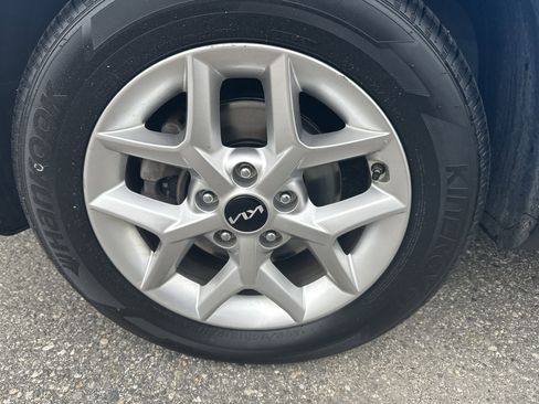 Certified 2023 Kia Soul S image 12