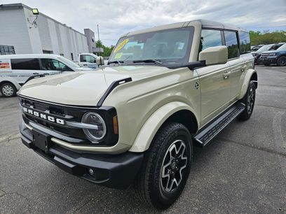 Certified 2025 Ford Bronco Outer Banks