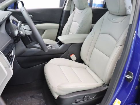 Used 2023 Cadillac XT4 Premium Luxury w/ Cold Weather Package AWD/4WD image 12