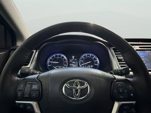 Used 2016 Toyota Highlander Limited image 30