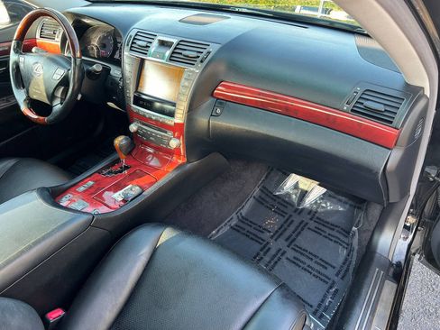 Used 2011 Lexus LS 460 AWD w/ Luxury Value Edition image 27
