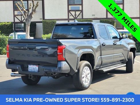 Used 2025 Toyota Tacoma SR5 image 5