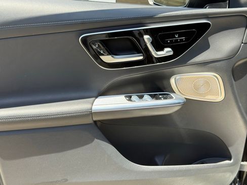 Used 2023 Mercedes-Benz GLC 300 image 21