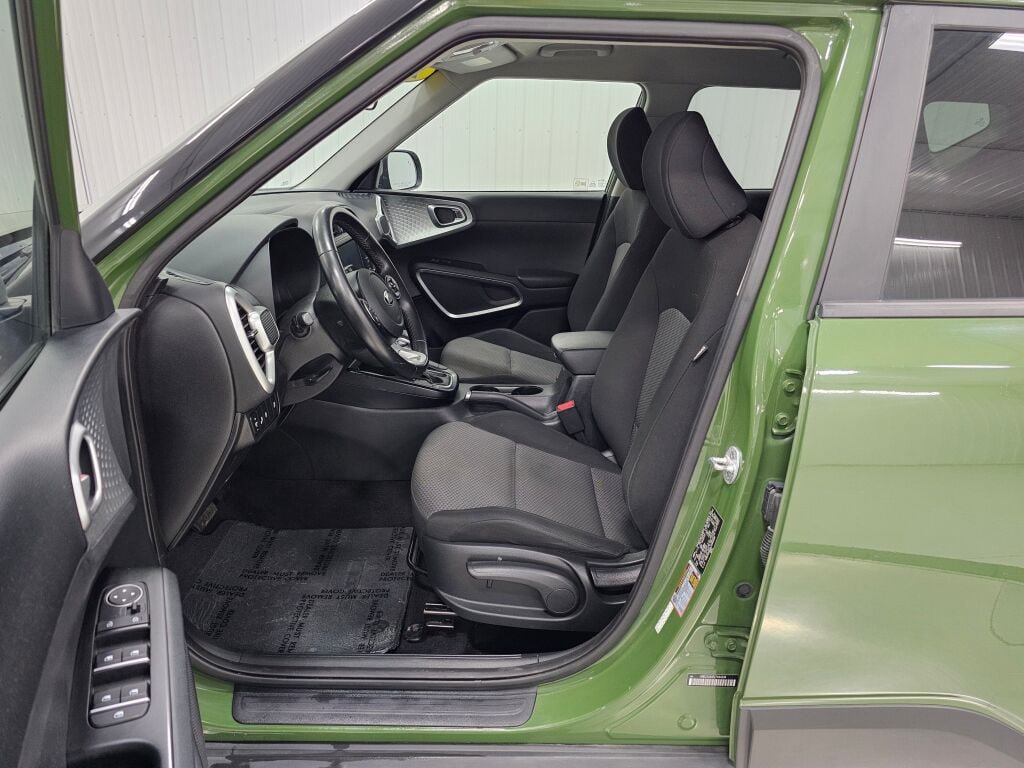 Used 2020 Kia Soul X-Line FWD image 11