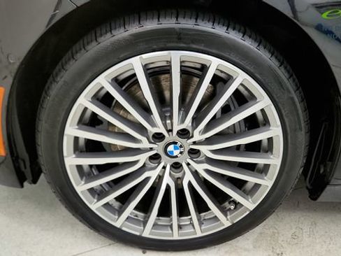 Used 2021 BMW 750i xDrive w/ Executive Package AWD/4WD image 74