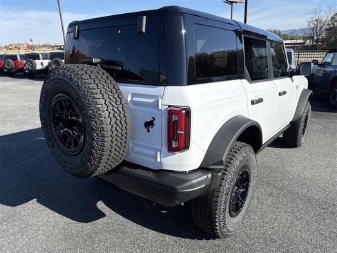 New 2025 Ford Bronco Badlands w/ Sasquatch Package image 7