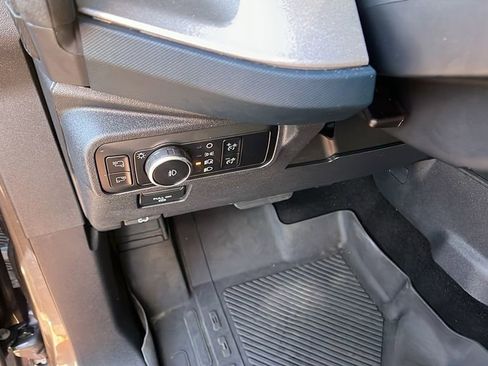 Used 2024 Ford Bronco Outer Banks image 23