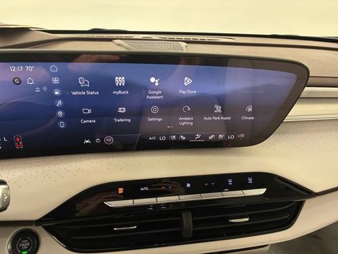 Certified 2026 Buick Enclave Avenir w/ Super Cruise Package AWD/4WD image 25