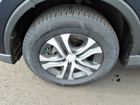 Used 2017 Toyota RAV4 LE image 21