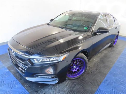Used 2019 Honda Accord Sport image 4