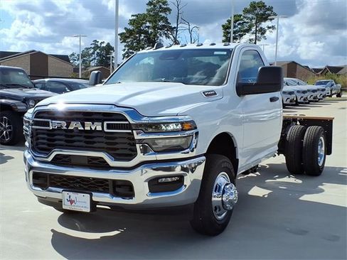 New 2026 RAM 3500 Tradesman image 3