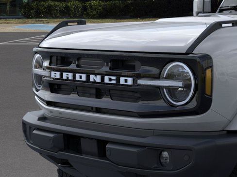 New 2026 Ford Bronco Outer Banks AWD/4WD image 19