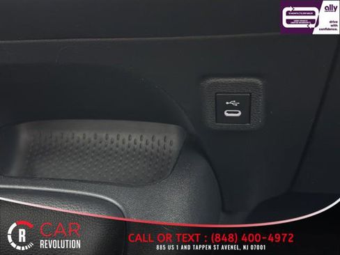 Used 2023 Toyota Corolla LE image 25