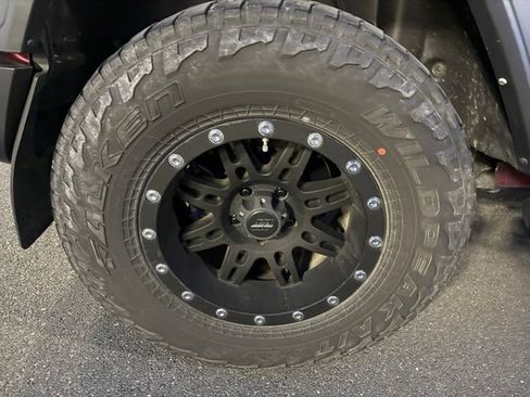 Used 2021 Jeep Wrangler Unlimited Sport AWD/4WD image 10