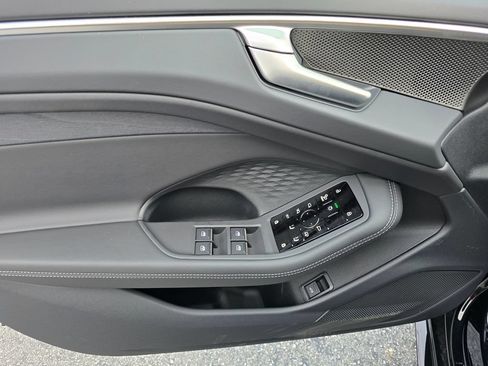 New 2026 Audi A6 Premium Plus AWD/4WD image 18