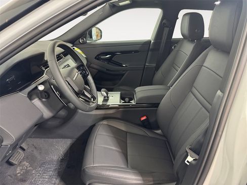 New 2026 Land Rover Range Rover Evoque S image 9