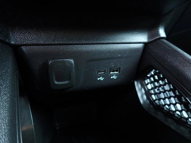 Used 2025 Chevrolet TrailBlazer LT AWD/4WD image 16