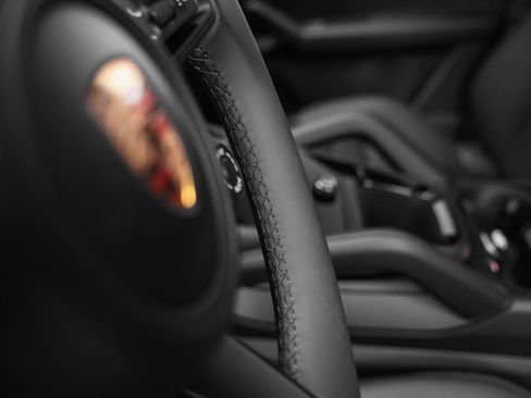 Certified 2026 Porsche Cayenne Coupe AWD/4WD image 37