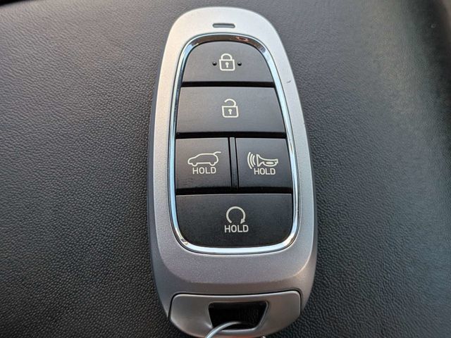 Certified 2023 Hyundai Santa Fe SEL FWD image 33