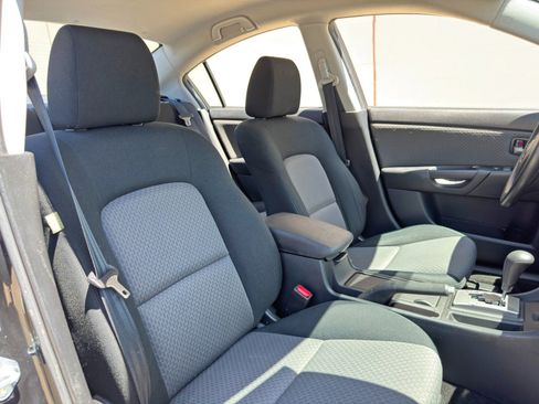 Used 2006 MAZDA MAZDA3 i Touring image 28