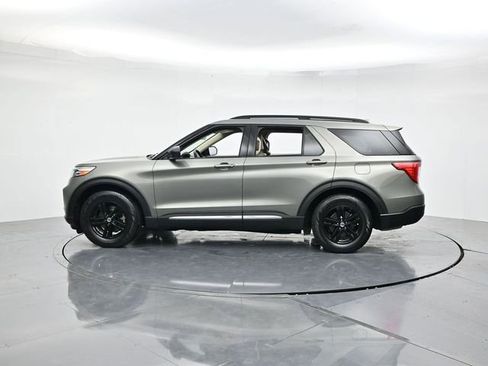 Used 2020 Ford Explorer XLT w/ Equipment Group 202A RWD image 7