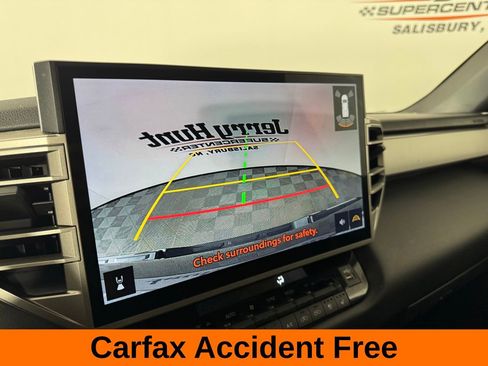 Used 2025 Toyota Tundra Limited image 3