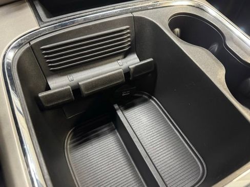 Used 2018 RAM 1500 Laramie AWD/4WD image 30